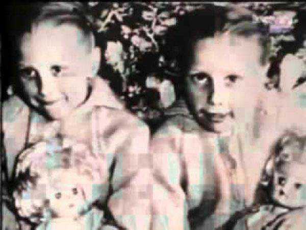 6-The-Pollock-Twins