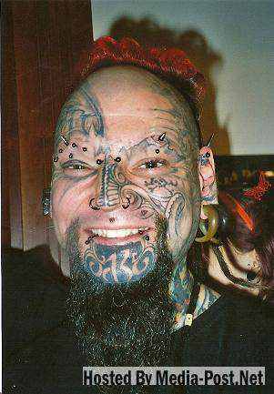 562504intat5 Sessão pesadelo: Caras tatuadas