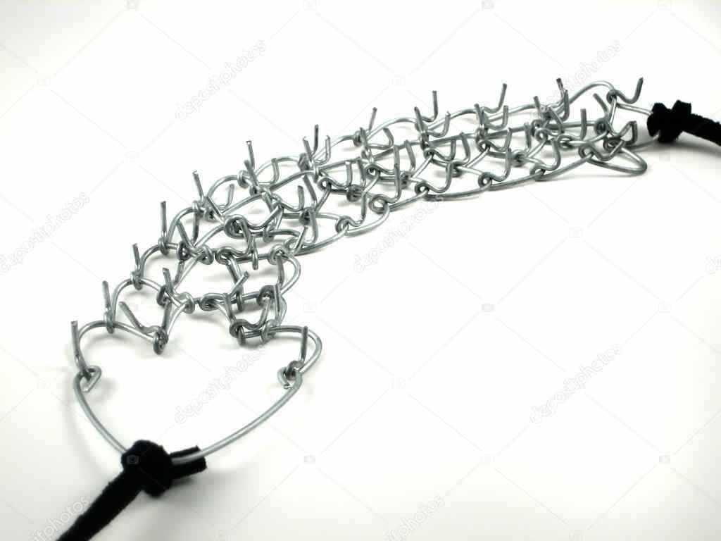 Cada um tem o cilício que merece depositphotos 2439243 stock photo cilice | Polêmica | bizarro, cadeia, igreja, religião, vergonha