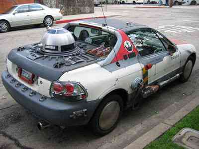 Malucos da semana starWarsCar | Curiosidades | disco voador, malucos, naves, r2d2, star wars, ufos, xwing