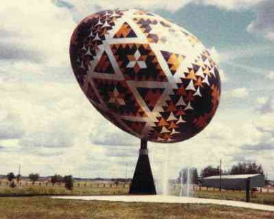 O maior ovo de páscoa do mundo CanadaLargestEasterEgg | Incrível | chocolate, gigante, incrível
