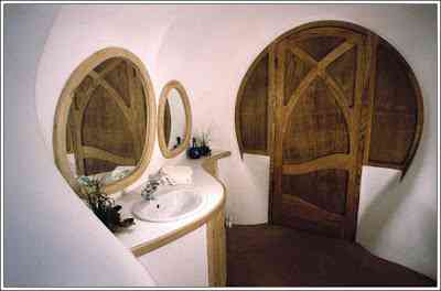 Conhecendo a casa do Roger Dean 11bathroomdoor | Arte | Arte, curioso, design