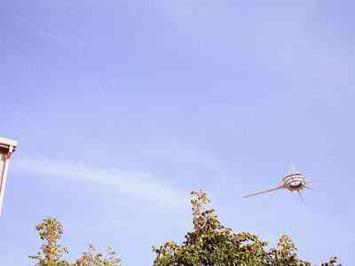 Ufo estranho faz mais uma aparição ChadDroneRajman14 | Arte | bizarro, fotografia, OVNIs, ufologia, ufos