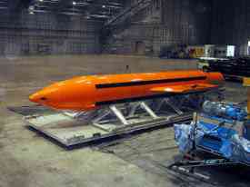 As dez mais loucas ( e mortais) armas do futuro 275px MOAB bomb | Curiosidades | armas, guerra, militar, violência