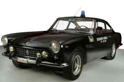 Incriveis veículos de emergência ferrari25gte | Arte | carro, carros, design, incrível, polícia