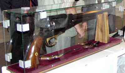 O maior revolver do mundo O maior revolver do mundo