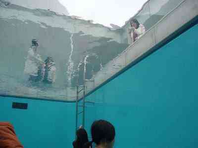 Idéia genial - Trabalhar na piscina (no fundo) 07 | Arte | arquitetura, Arte, arte contemporânea, incrível