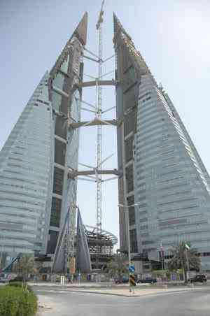 Os vinte mais bizarros arranha-céus das arábias 90bafa9e8587a7637de6b96059d93844 or | Ciência | arquitetura, curioso, Dubai, gigante, predios