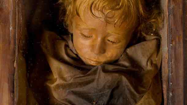 O mistério de Rosalia Lombardo child-mummy-sicily_12958_610x343