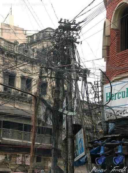 Cabos, fios, rede e bagunça electrical cabling gone wild 1 | Bizarro | absurdo, bizarro, cabeamento, cabos, curioso, fios, incrível, rede, sinistro, Tecnologia