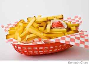 Bolo para viciado em Star Wars e outros bolos bizarros french fry cake | Arte | Arte, bizarro, curioso, escultura, estranho, incrível, maluco