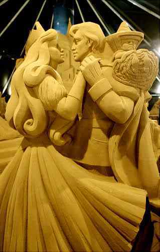 Incríveis esculturas de areia gal sandsculpture 4 | Arte | ali, Arte, chuva, coms, envolve, escultura, esculturas, imagem, imagens, incrível, lugares, memórias, nem, o vento, obras de arte, pessoas, sonhos, tempo, tempos, trabalho, você pode