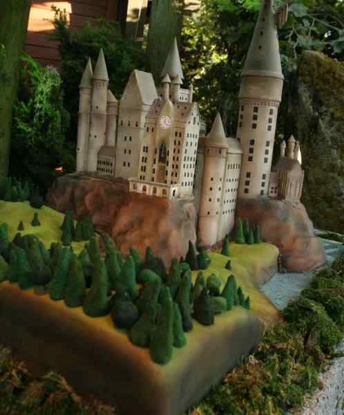Bolo para viciado em Star Wars e outros bolos bizarros hogwartscake | Arte | Arte, bizarro, curioso, escultura, estranho, incrível, maluco