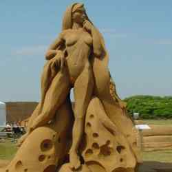 Incríveis esculturas de areia sandsculpt lead | Arte | ali, Arte, chuva, coms, envolve, escultura, esculturas, imagem, imagens, incrível, lugares, memórias, nem, o vento, obras de arte, pessoas, sonhos, tempo, tempos, trabalho, você pode