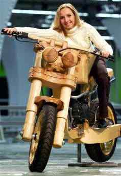 Coisas incríveis feitas de madeira Wooden Motorcycle | Arte | Arte, curioso, incrível, madeira, marcenaria