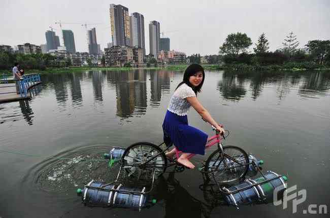 Bicicleta pedalinho? Veja que legal! plastic 23 | Bizarro | bicicleta, bizarro, china, chinês, curioso, incrível, interessante