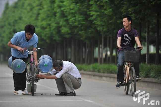 Bicicleta pedalinho? Veja que legal! plastic 29 | Bizarro | bicicleta, bizarro, china, chinês, curioso, incrível, interessante