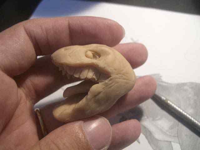 Aqua Rex parte 2 - Cobrindo com massa CIMG0489 | Arte | Arte, boneco, dicas, dinossauro, escultura, monstro