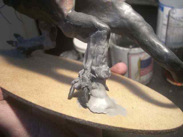 Aqua Rex parte 2 - Cobrindo com massa CIMG0514 | Arte | Arte, boneco, dicas, dinossauro, escultura, monstro