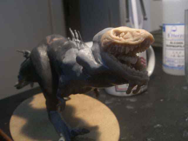 Aqua Rex parte 2 - Cobrindo com massa CIMG0527 | Arte | Arte, boneco, dicas, dinossauro, escultura, monstro