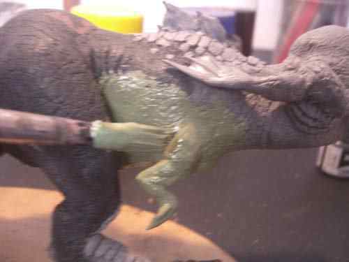 Aqua Rex 4 - Finalização e pintura CIMG0614 | Arte | dicas, dinossauro, escultura, massa, monstro