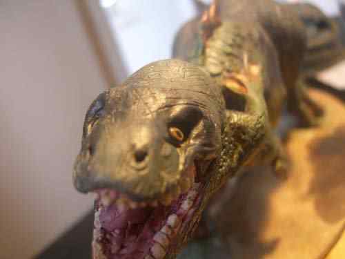 Aqua Rex 4 - Finalização e pintura CIMG0827 | Arte | dicas, dinossauro, escultura, massa, monstro
