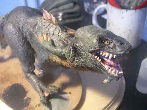 Aqua Rex 4 - Finalização e pintura CIMG0831 | Arte | dicas, dinossauro, escultura, massa, monstro