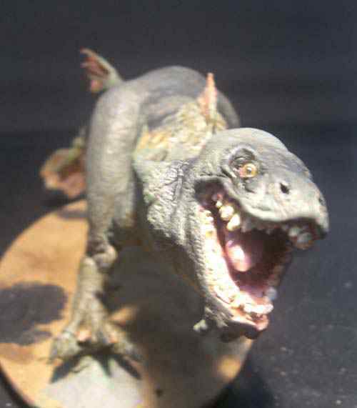 Aqua Rex 4 - Finalização e pintura CIMG0841 | Arte | dicas, dinossauro, escultura, massa, monstro