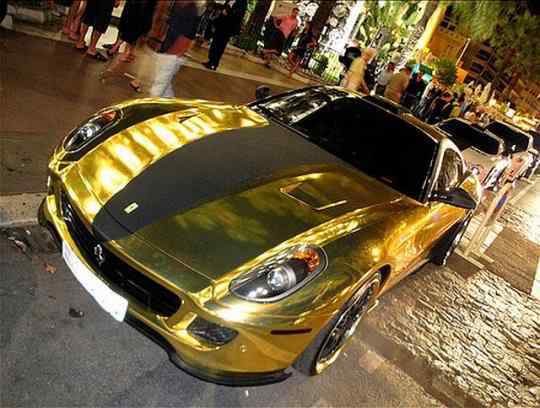 Ferrari de ouro! image012111112 | Bizarro | carro, curioso, ferrari, incrível, ouro