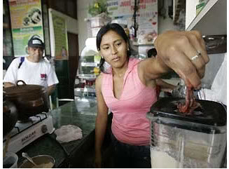 Top 10 das comidas mais nojentas do mundo frog smoothie | Curiosidades | animais, bichos, bizarrice, bizarro, comida, curioso, estranho, grotesco, nojento