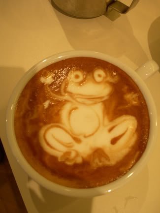 Baristas: Os mestres do café-arte froggielatte 1 | Arte | Arte, café, curioso, incrível