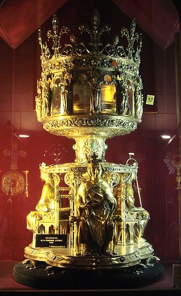 Encontrado o prego que prendeu Jesus Cristo na cruz? 366px HolyCrown | Bizarro | bizarro, curioso, estranho, horrível, morte, religião, sinistro