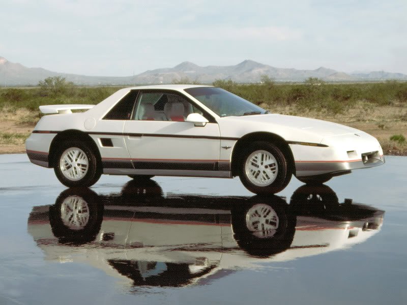 Fabricou seu próprio Lamborghini na garagem pontiac fiero 84 | Bizarro | carro, curioso, incrível