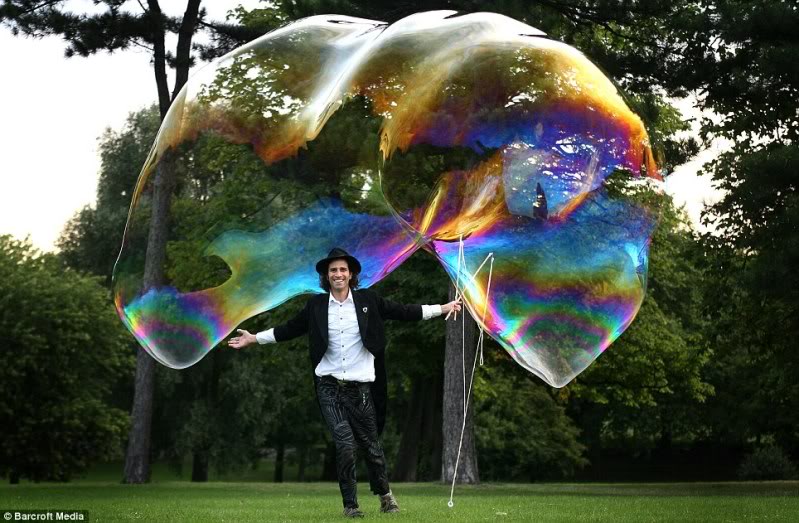 Mundo gigante - Um apanhado de coisas gigantes da web Photobucket