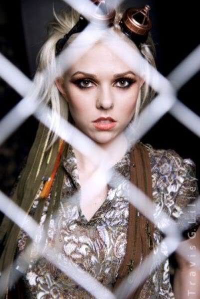 Gatas em cosplay steampunk Photobucket