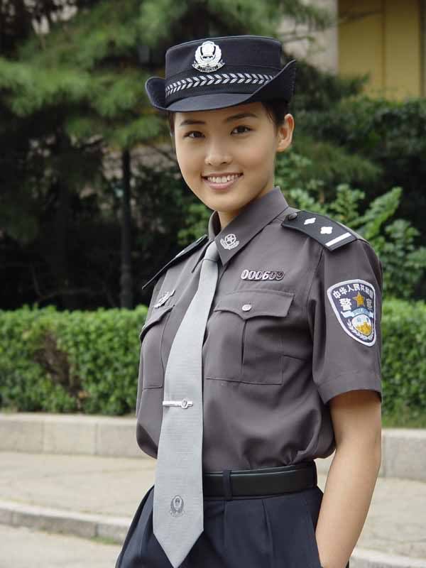 A hacker a soldado, política, a espiã, a policial e a Dj mais bonitas do mundo Photobucket