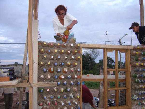 Casa feita com garrafas pet Photobucket