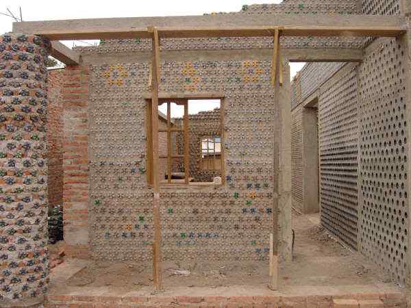 Casa feita com garrafas pet Photobucket