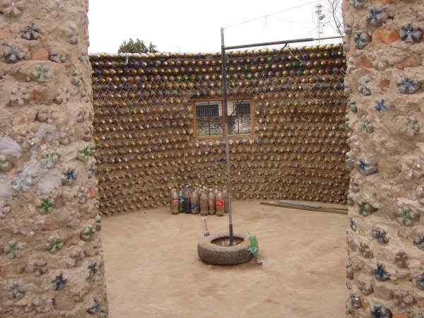 Casa feita com garrafas pet Photobucket