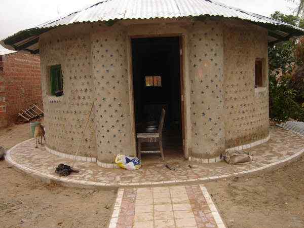 Casa feita com garrafas pet Photobucket
