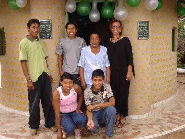 Casa feita com garrafas pet Photobucket