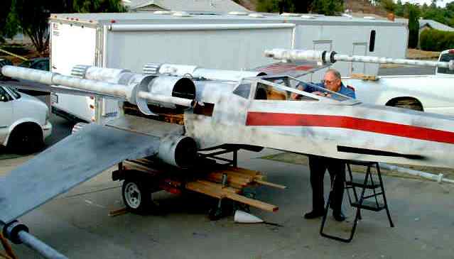 X-Wing-rocket-model X Wing rocket model | Incrível | bizarrice, bizarro, cinema, fã, filmes, maluco, replicas
