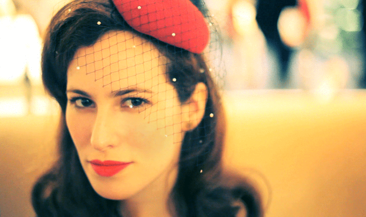 nyfw-red-hat-429 nyfw red hat 429 | Arte | Arte, curioso, Tecnologia