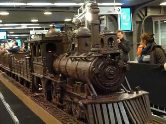 chocolate-train-550x412 chocolate train | Curiosidades | chocolate, escultura