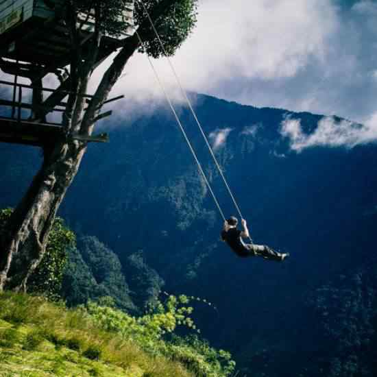 Confie na corda! A casa da árvore na beira do abismo Casa-del-Arbol-swing3-550x550