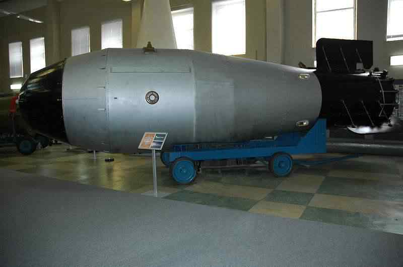 A bomba nuclear que quase explodiu nos EUA Tsar_Bomba_Revised