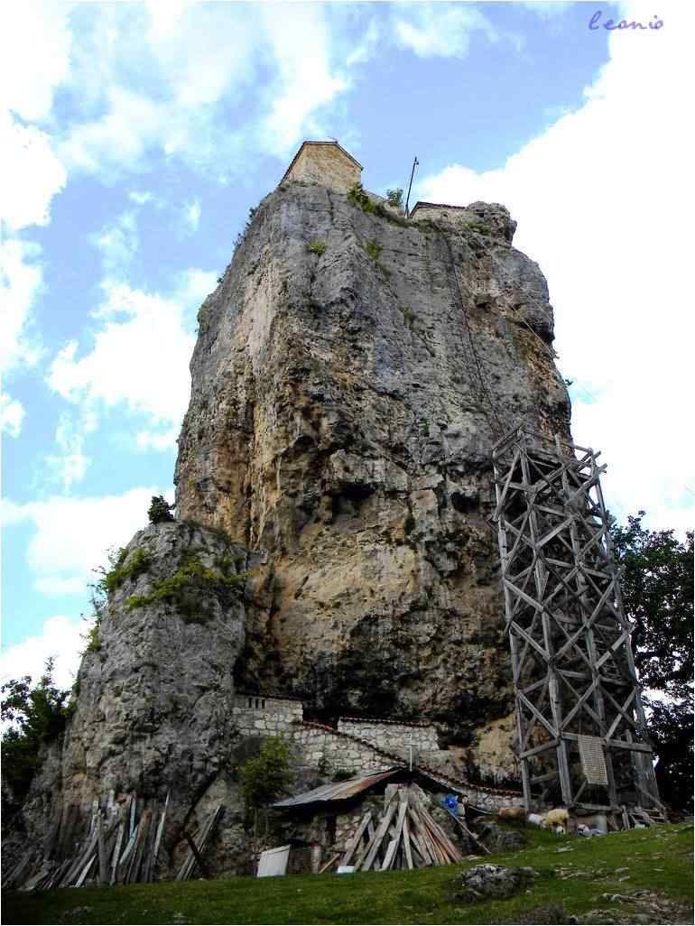 O monastério do pilar Katskhi pilier2 | Incrível | georgia, incrível, lugares