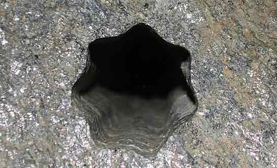 Um misterioso buraco na Noruega buraco misterioso