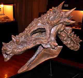 Fóssil de Dragão? Não, é um dinossauro! bb5165931d7f2a8741068ce9e77efe75