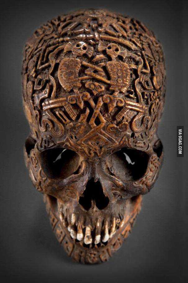 Crânios bizarros - Encontrado o crânio do pé grande? tibetan_skull_carving-329602